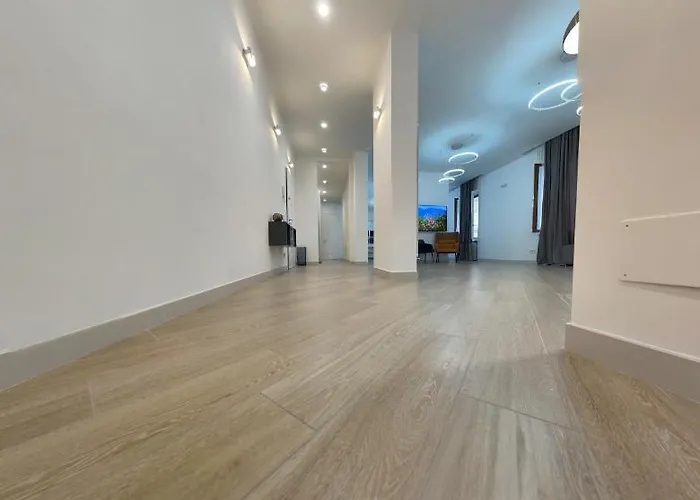 Di Lusso A 800 Mt Arena Lägenhet