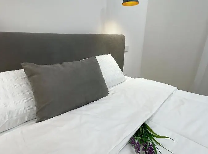 Di Lusso A 800 Mt Arena